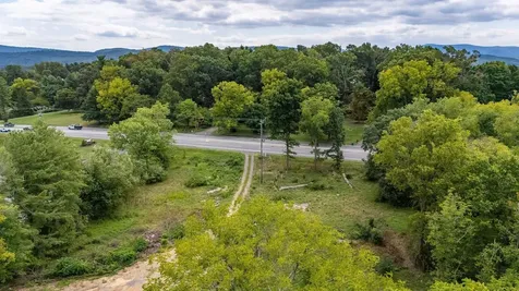 1229 Rosser Avenue Waynesboro VA 22980
