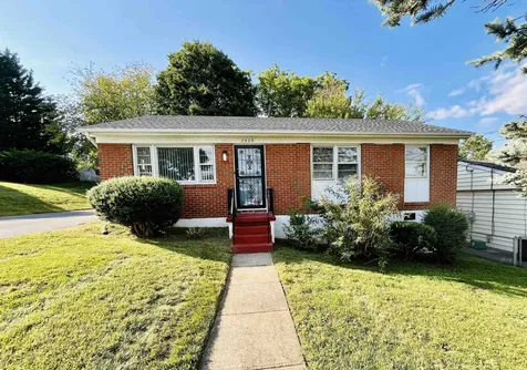2525 Bath Street Staunton VA 24401