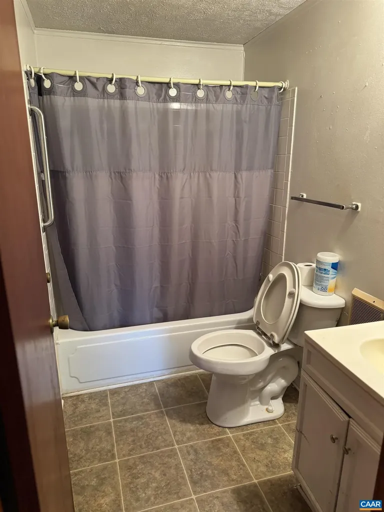 4247 Burton Road North Garden VA 22959