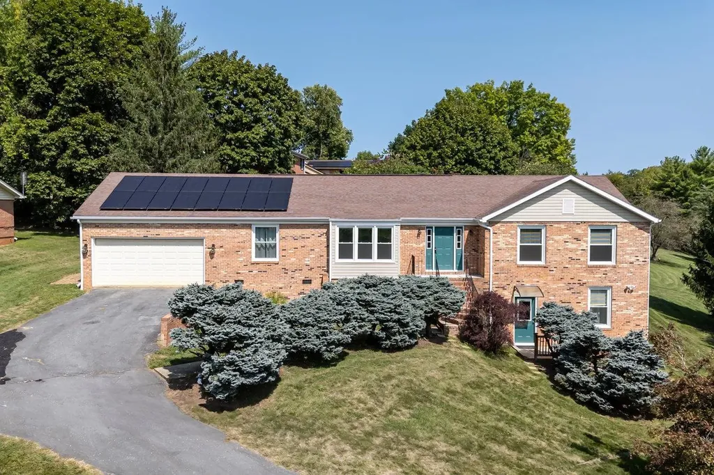 370 Hillandale Avenue Harrisonburg VA 22802