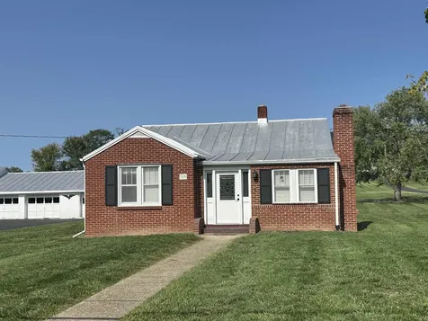 319 Bloomer Springs Road Mcgaheysville VA 22840