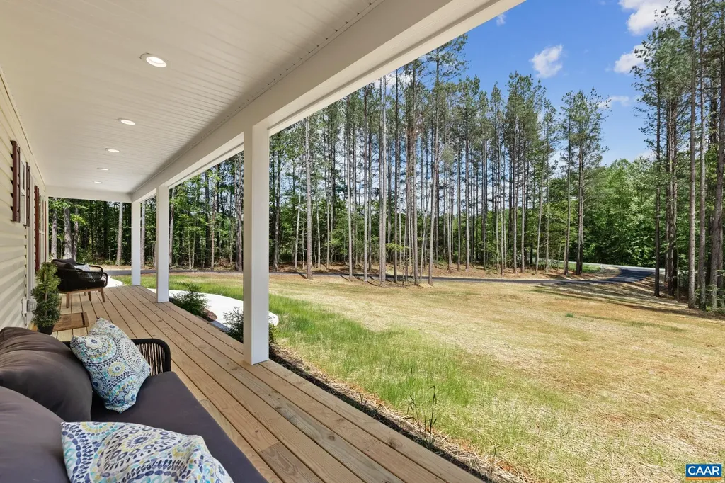 487 Kenwood Lane Ruckersville VA 22968