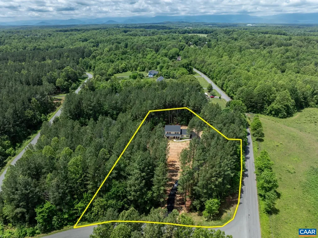 487 Kenwood Lane Ruckersville VA 22968