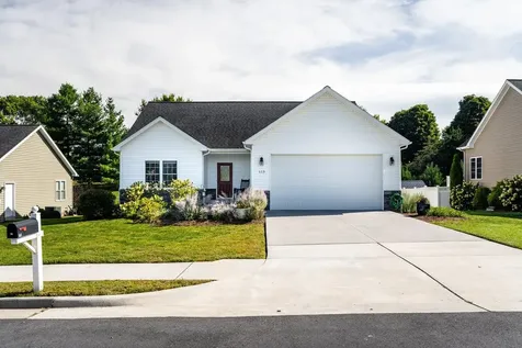113 Rhodes Hill Drive Dayton VA 22821