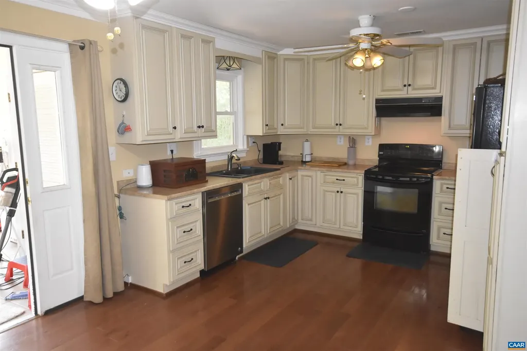 3375 Watts Passage Charlottesville VA 22911