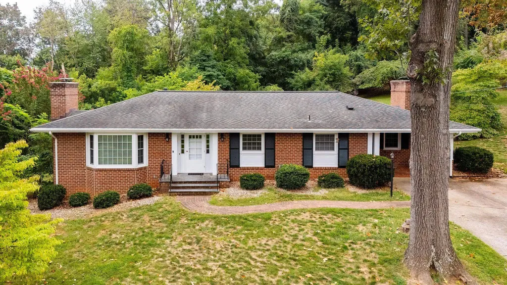 1502 Chesley Place Staunton VA 24401