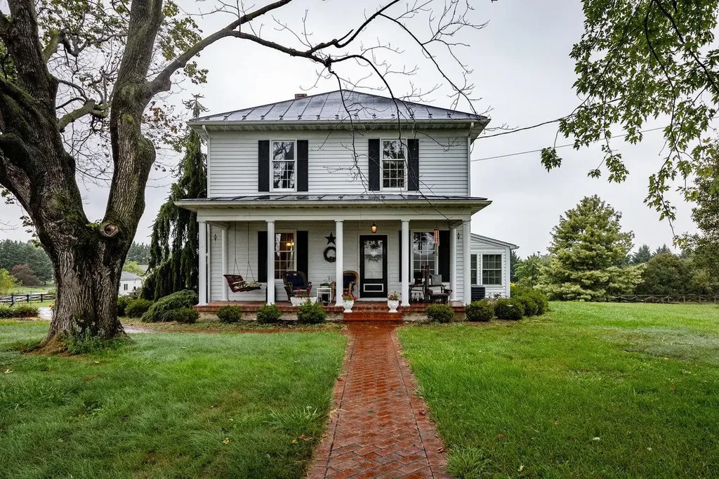 2103 Dogwood Avenue Grottoes VA 24441