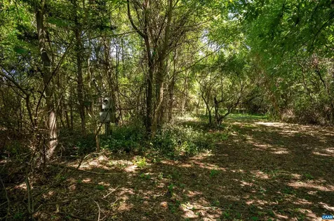 2062 East Side Highway Crimora VA 24431