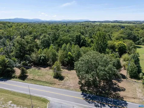 2062 East Side Highway Crimora VA 24431