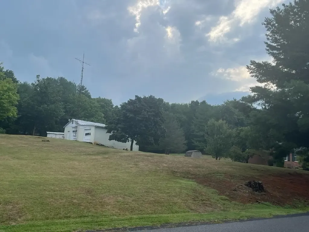 202 Robin Hood Road Staunton VA 24401