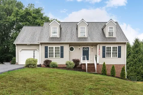 238 Bowmans Run Drive Stuarts Draft VA 24477
