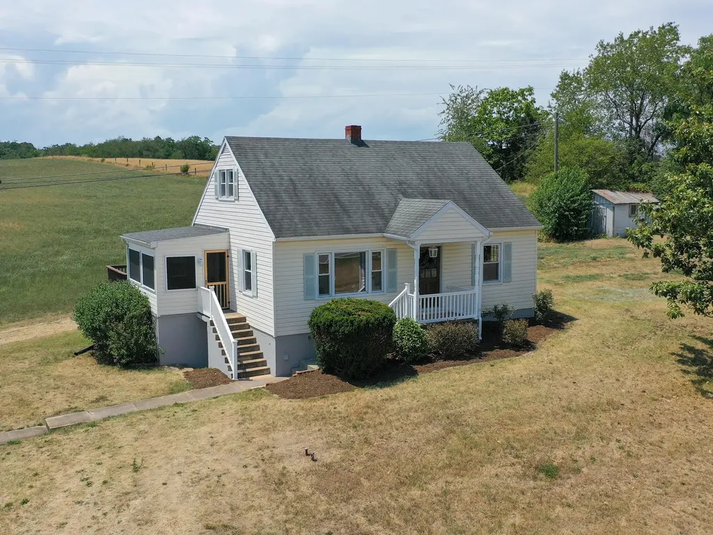 2131 Hermitage Road Waynesboro VA 22980