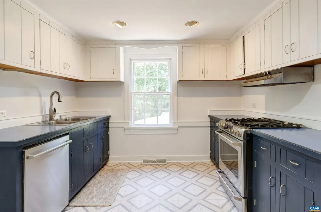 973 Taylors Gap Road Charlottesville VA 22903