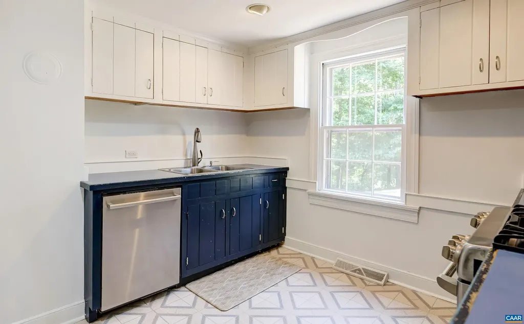 973 Taylors Gap Road Charlottesville VA 22903