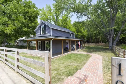 1009 B Street Waynesboro VA 22980