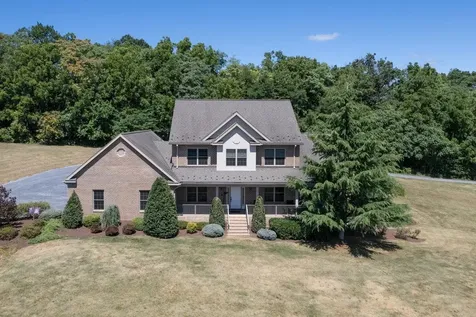 6233 Trissels Road Broadway VA 22815