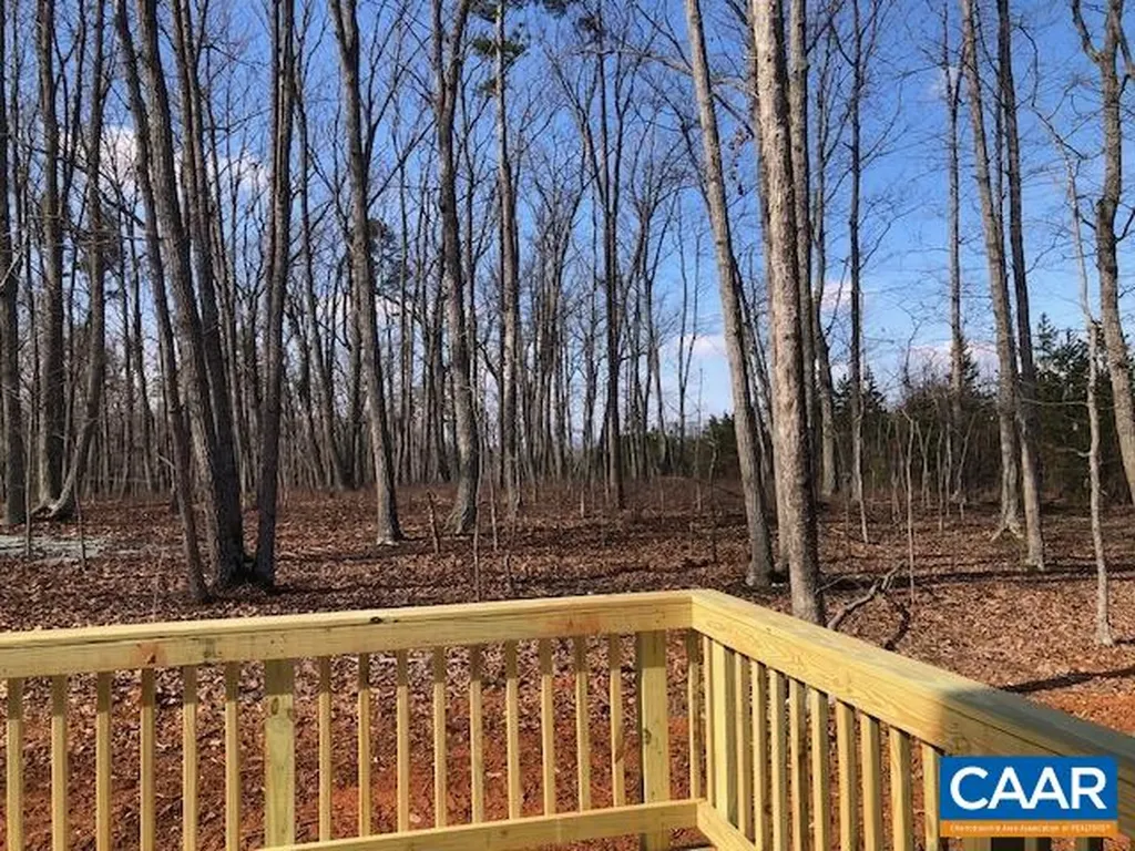 255 Ponderosa Road Louisa VA 23093