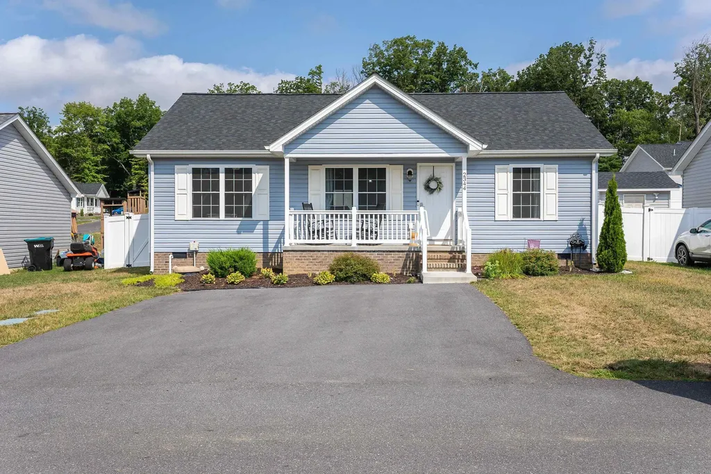 2344 Brentwood Drive Rockingham VA 22801