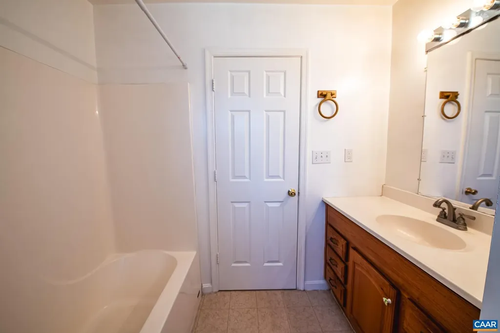 10365 Spotswood Trail Stanardsville VA 22973