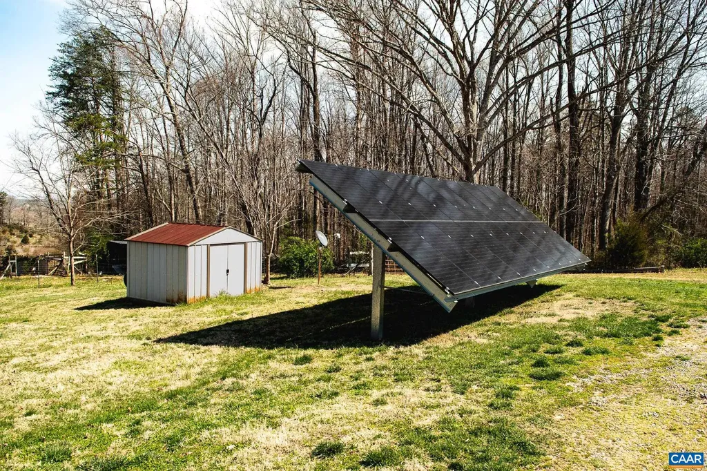 10365 Spotswood Trail Stanardsville VA 22973