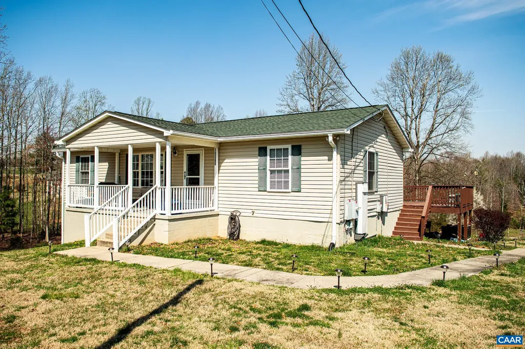 10365 Spotswood Trail Stanardsville VA 22973