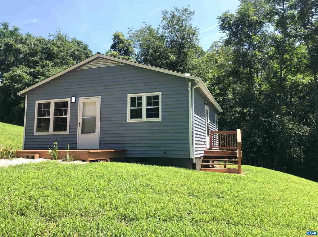 3193 Old Lynchburg Road North Garden VA 22959