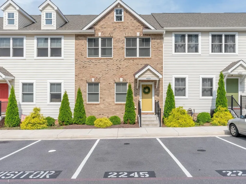 2245 Deyerle Avenue Harrisonburg VA 22801