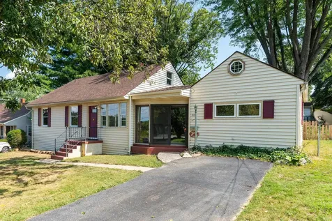 205 Devon Road Staunton VA 24401