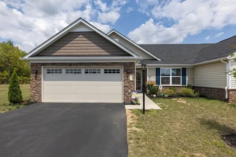 97 South Peak Drive Mcgaheysville VA 22840