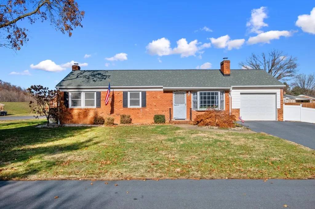319 Homestead Drive Bridgewater VA 22812