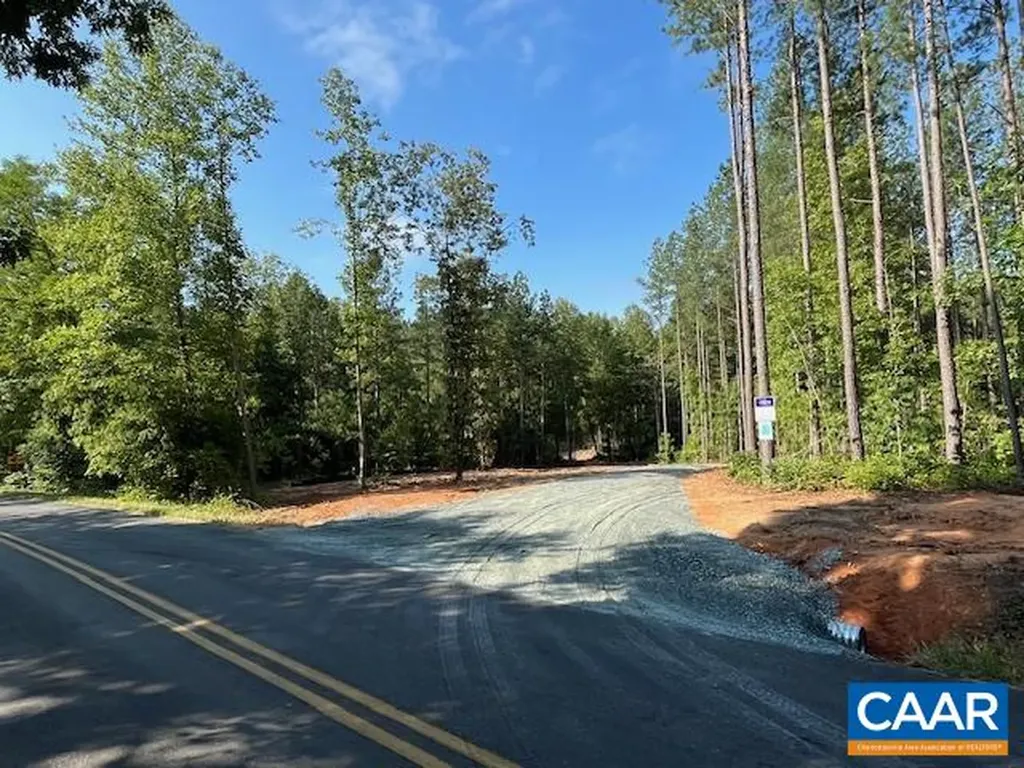 1272 Hanback Road Gordonsville VA 23093