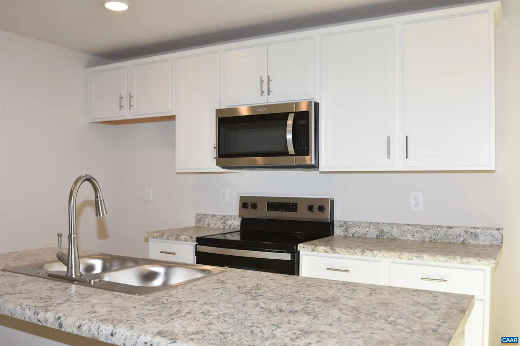 1272 Hanback Road Gordonsville VA 23093