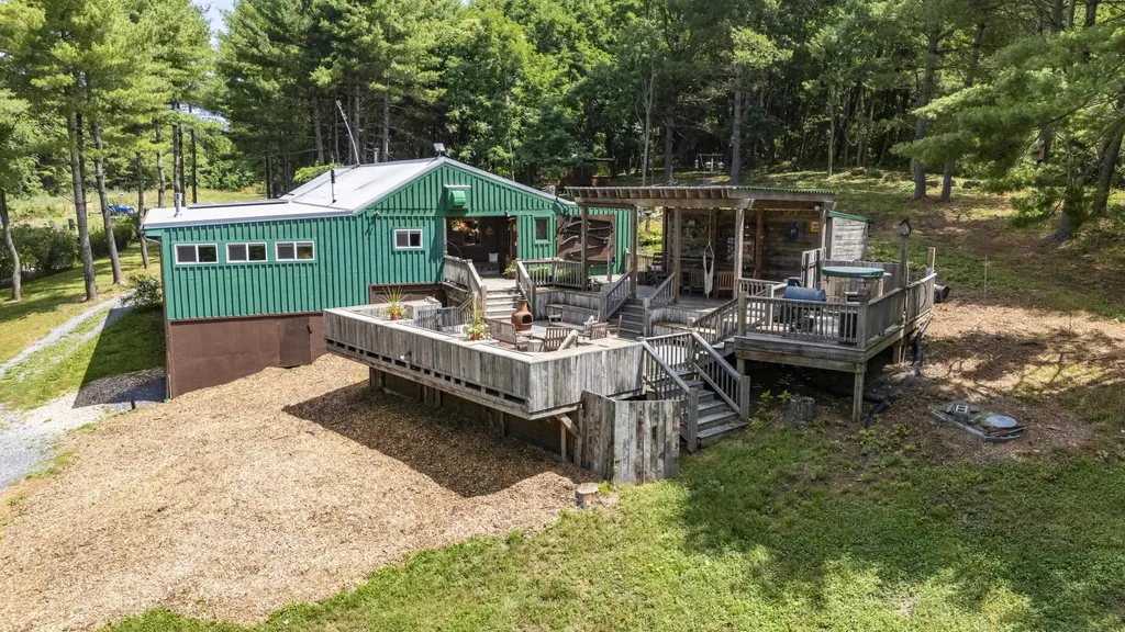 801 Broadhead School Road Greenville VA 24440