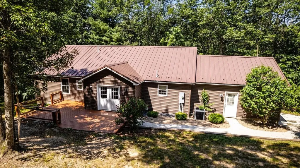 12101 Squirrel Drive Fulks Run VA 22830