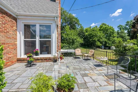 312 Elm Street Staunton VA 24401