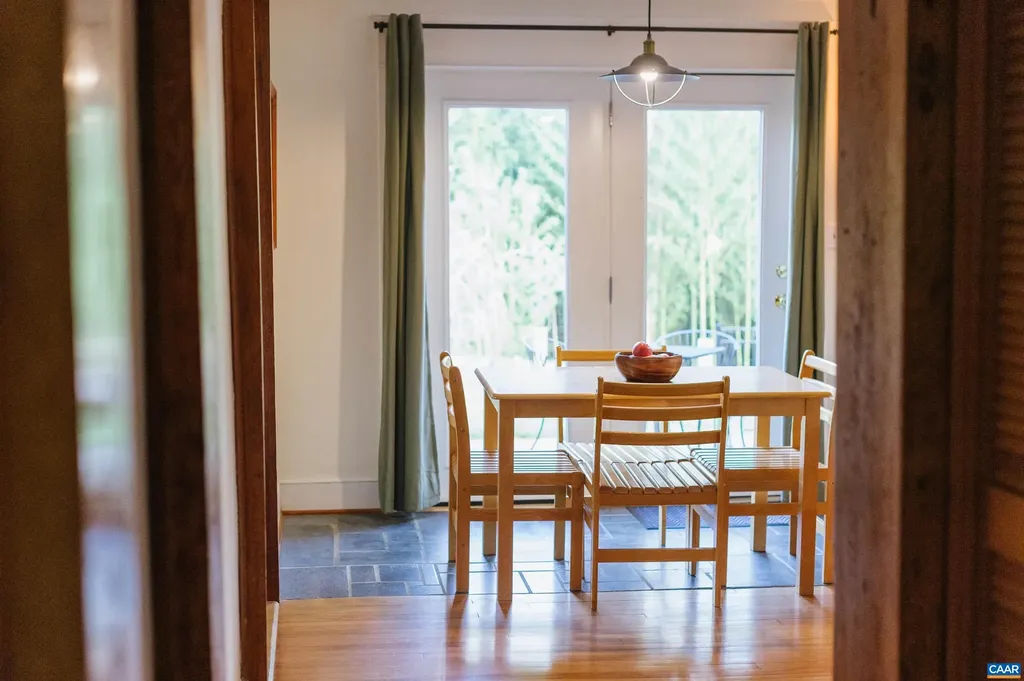 6788 Rockfish Gap Turnpike Crozet VA 22932