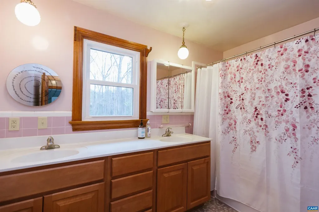 6788 Rockfish Gap Turnpike Crozet VA 22932