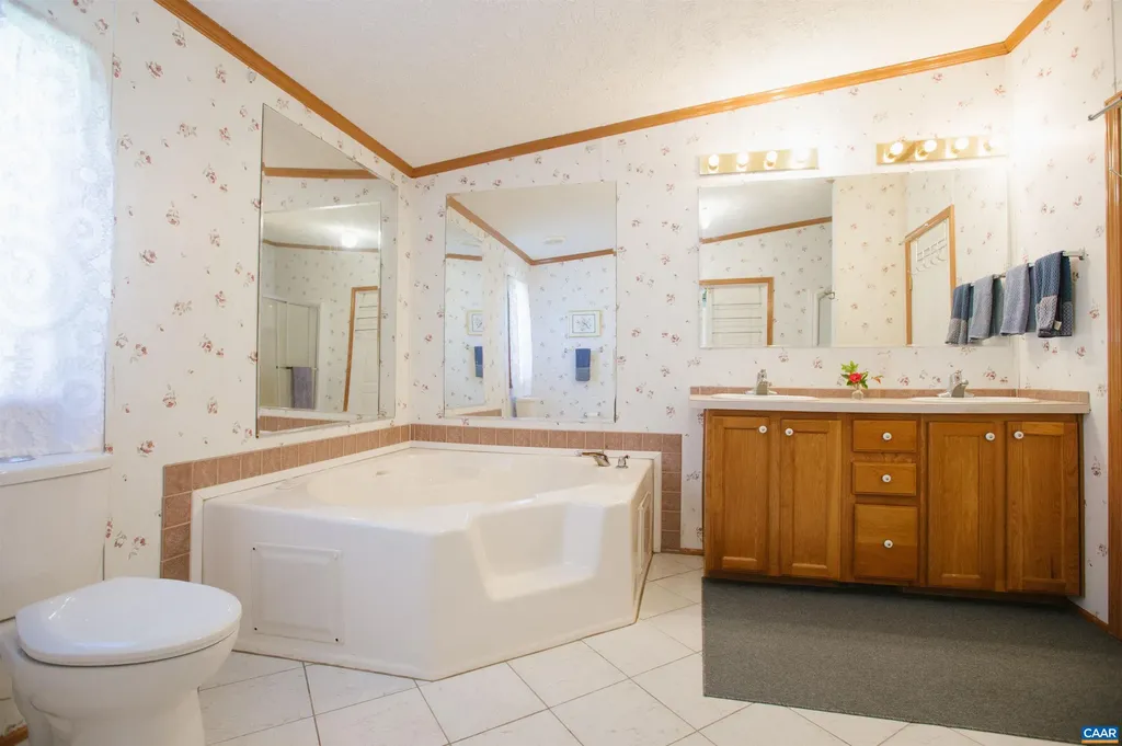 6788 Rockfish Gap Turnpike Crozet VA 22932