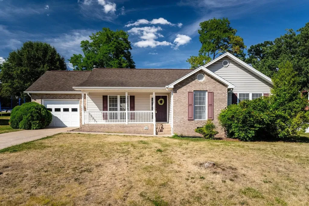 1744 Park Lawn Drive Harrisonburg VA 22801