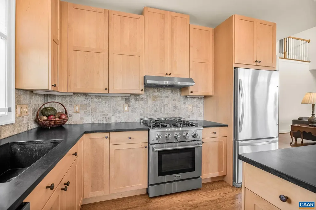 1074 Simmons Gap Road Dyke VA 22935