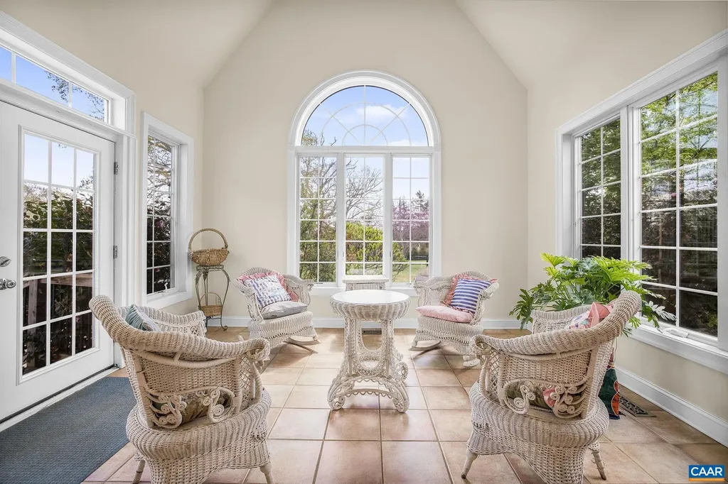 1074 Simmons Gap Road Dyke VA 22935