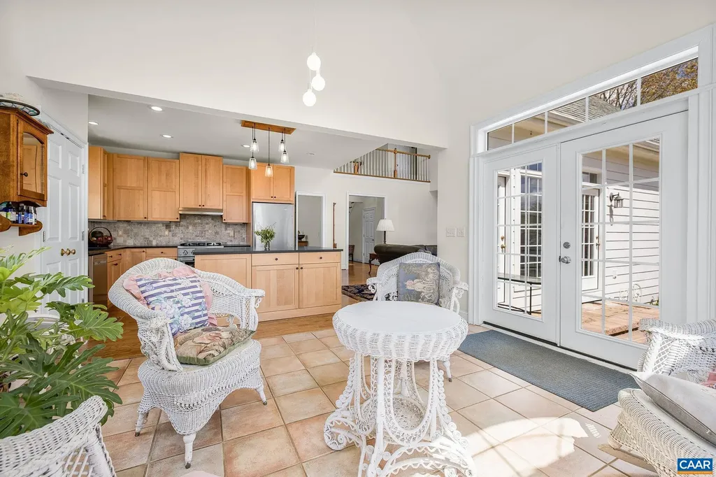 1074 Simmons Gap Road Dyke VA 22935