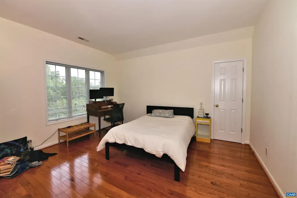 1074 Simmons Gap Road Dyke VA 22935