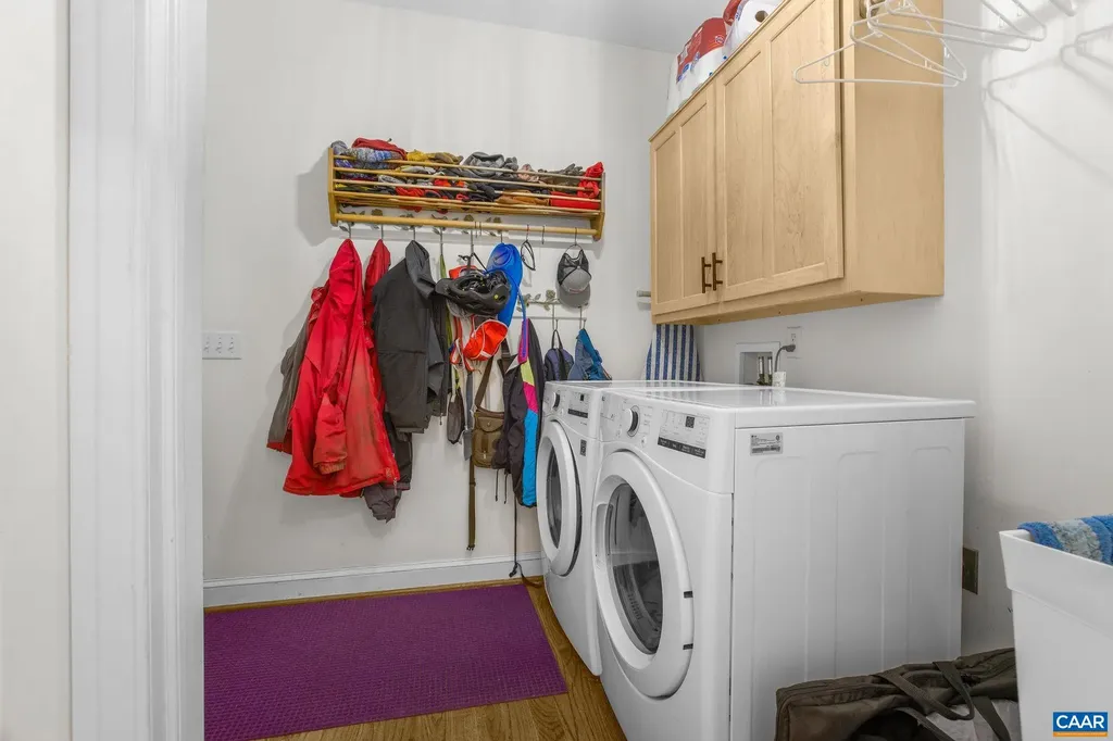 1074 Simmons Gap Road Dyke VA 22935