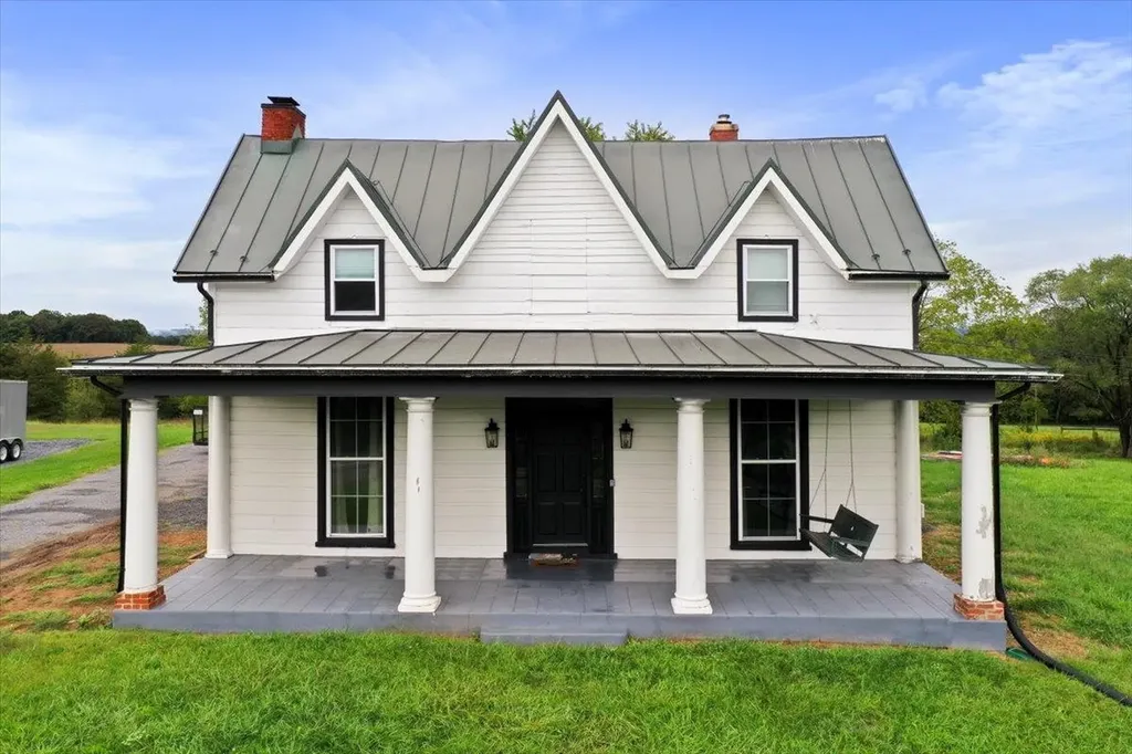 16753 Old Valley Pike Edinburg VA 22824