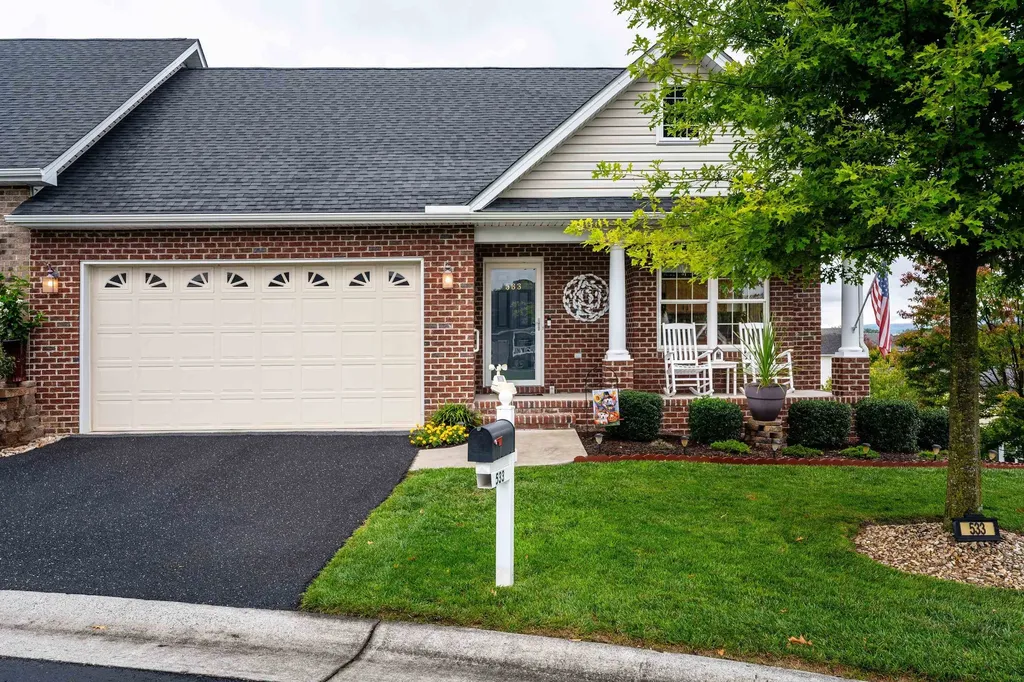 533 Hickory Grove Circle Harrisonburg VA 22801