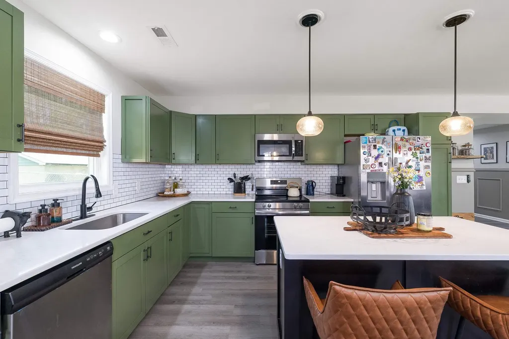 16715 Prospect Avenue E Elkton VA 22827