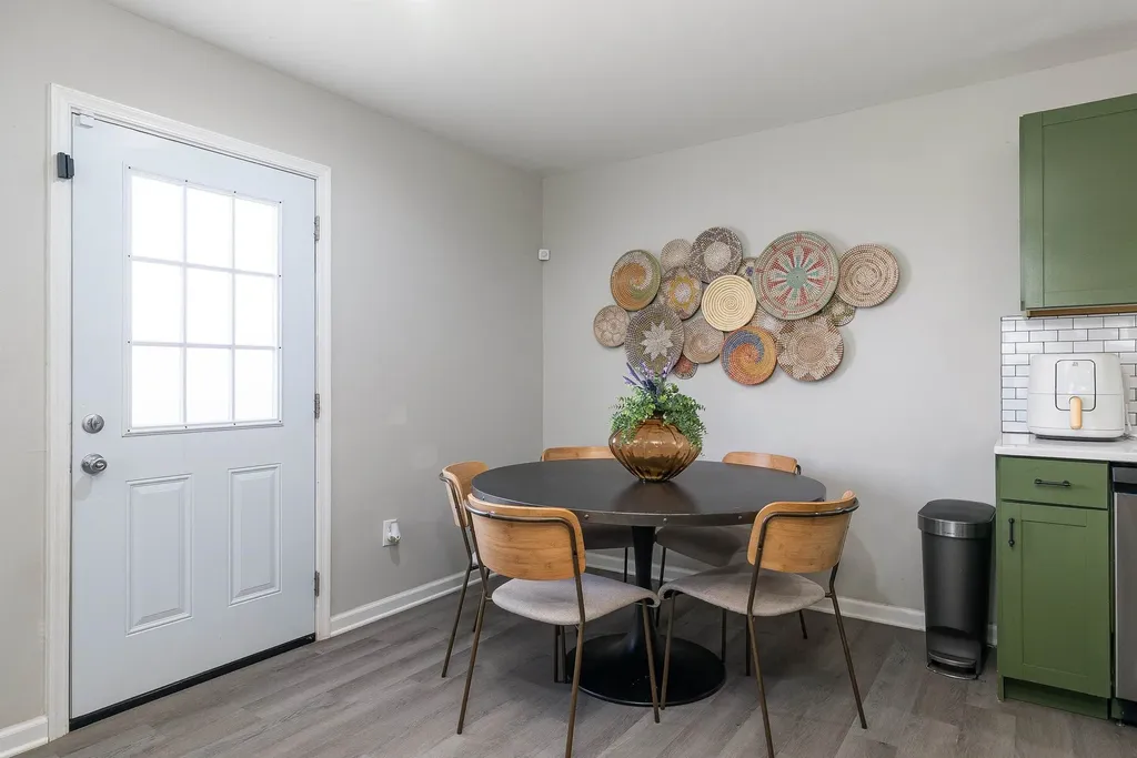 16715 Prospect Avenue E Elkton VA 22827