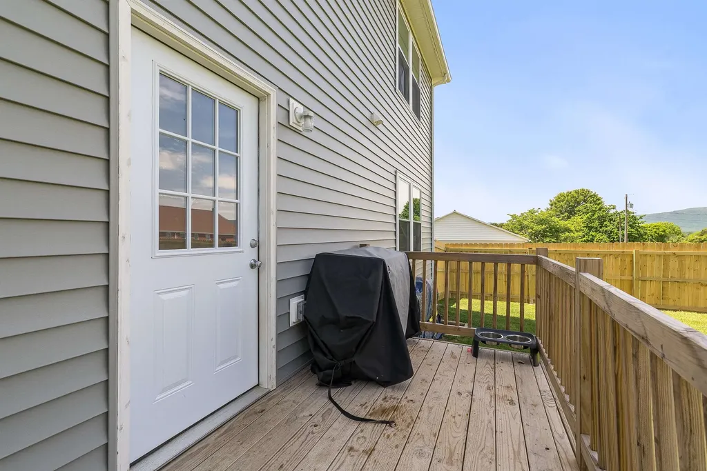 16715 Prospect Avenue E Elkton VA 22827