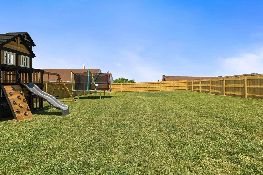 16715 Prospect Avenue E Elkton VA 22827